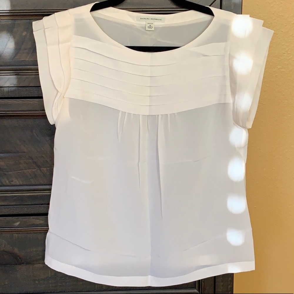 Banana Republic blouse - cream